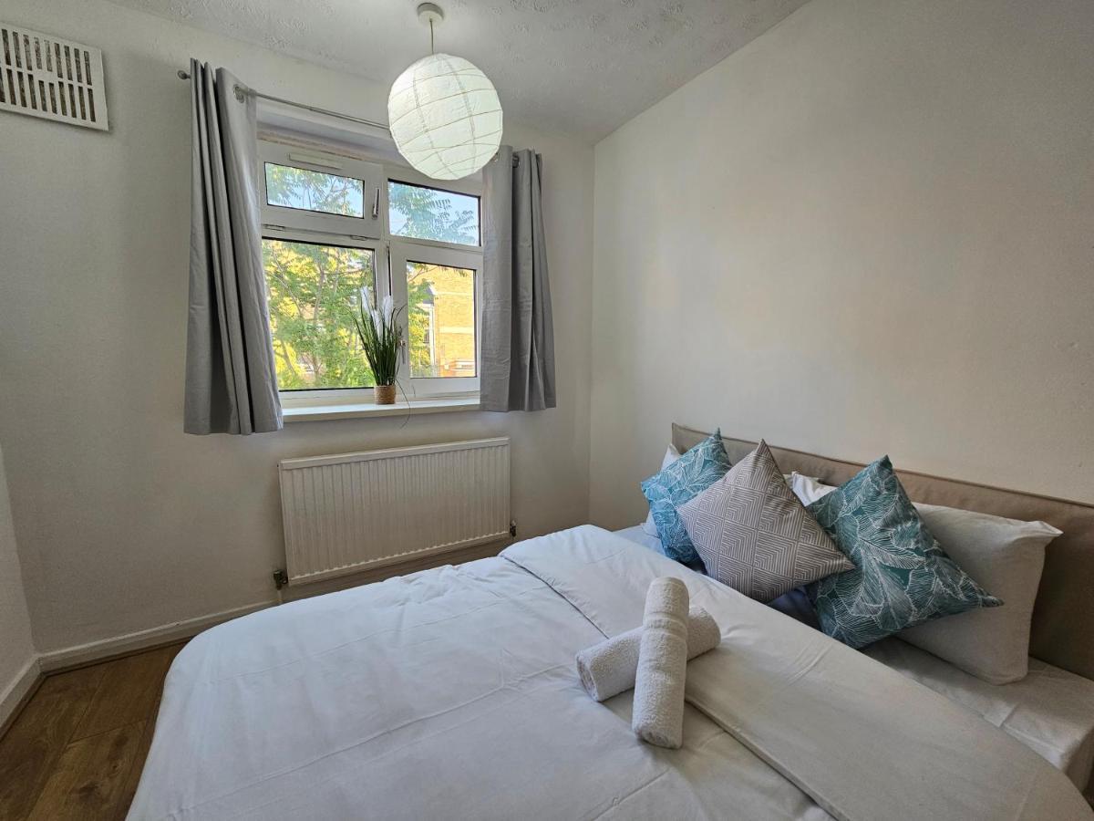 Towerhill Rooms Londres Exterior foto